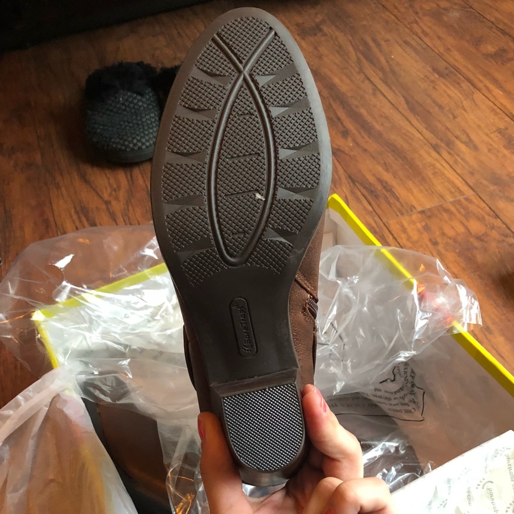 Bare Traps Arlyn Heeled Bootie Womens New! - Picture 3 of 4